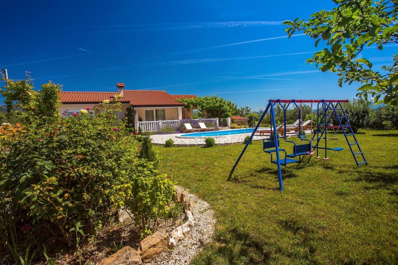 Villa Ana - 3 Bedroom Villa With Private Pool And Unspoiled Natural Environment Kučiće Εξωτερικό φωτογραφία