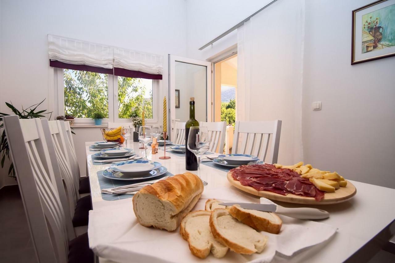 Villa Ana - 3 Bedroom Villa With Private Pool And Unspoiled Natural Environment Kučiće Εξωτερικό φωτογραφία